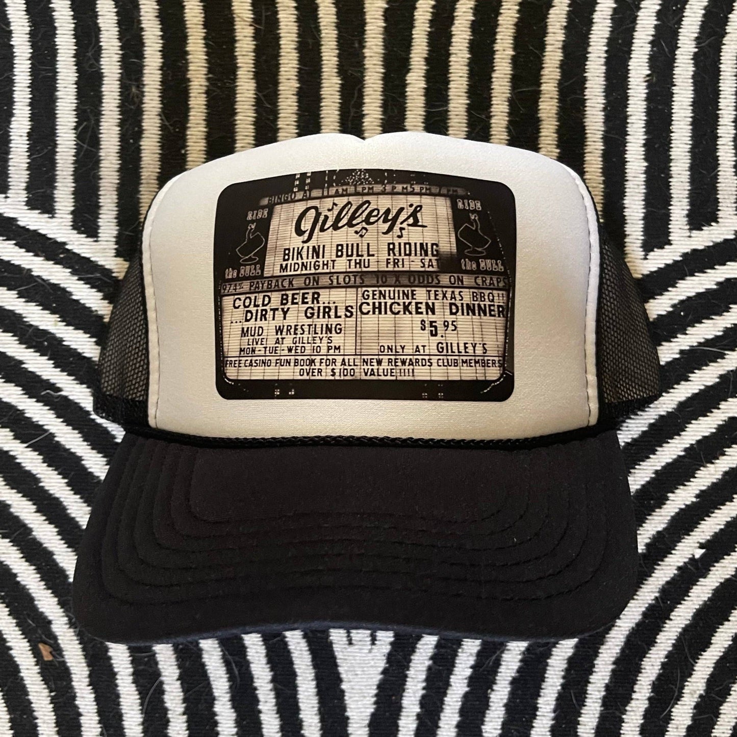 Gilley's Trucker Hat | Black/White