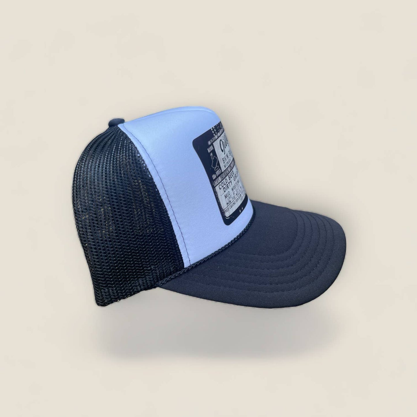 Gilley's Trucker Hat | Black/White